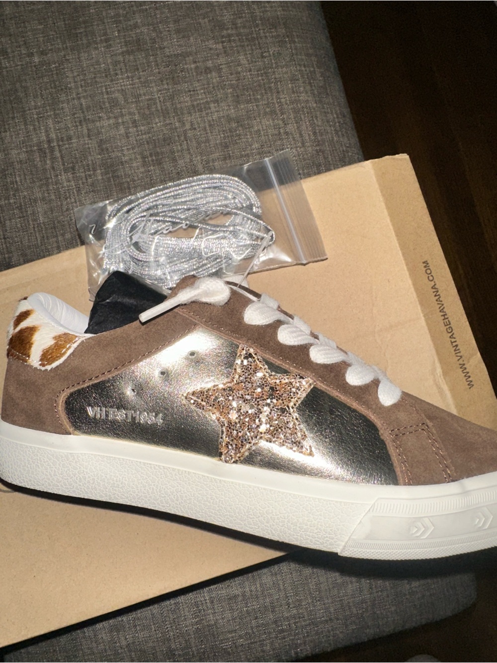 Vintage Havana Grande Brown Suede Gold Foil Star Leather Sneakers - New In Box